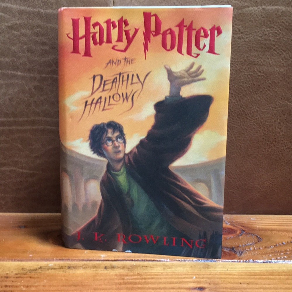Harry Potter and the Deathly Hallows Hard cover